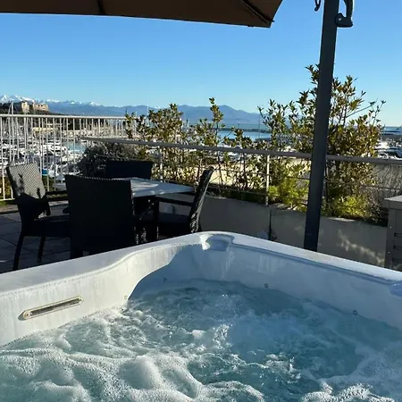 Penthouse Vue Avec Rooftop,jacuzzi,et Parking Prive Διαμέρισμα Αντίμπ